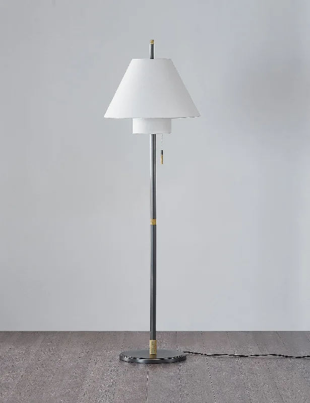 Glass Floor Lamp with Frosted Shades for Soft Diffused LightIbsen Floor Lamp